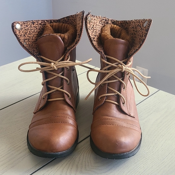 Brown/tan Combat Boots - Picture 9 of 9